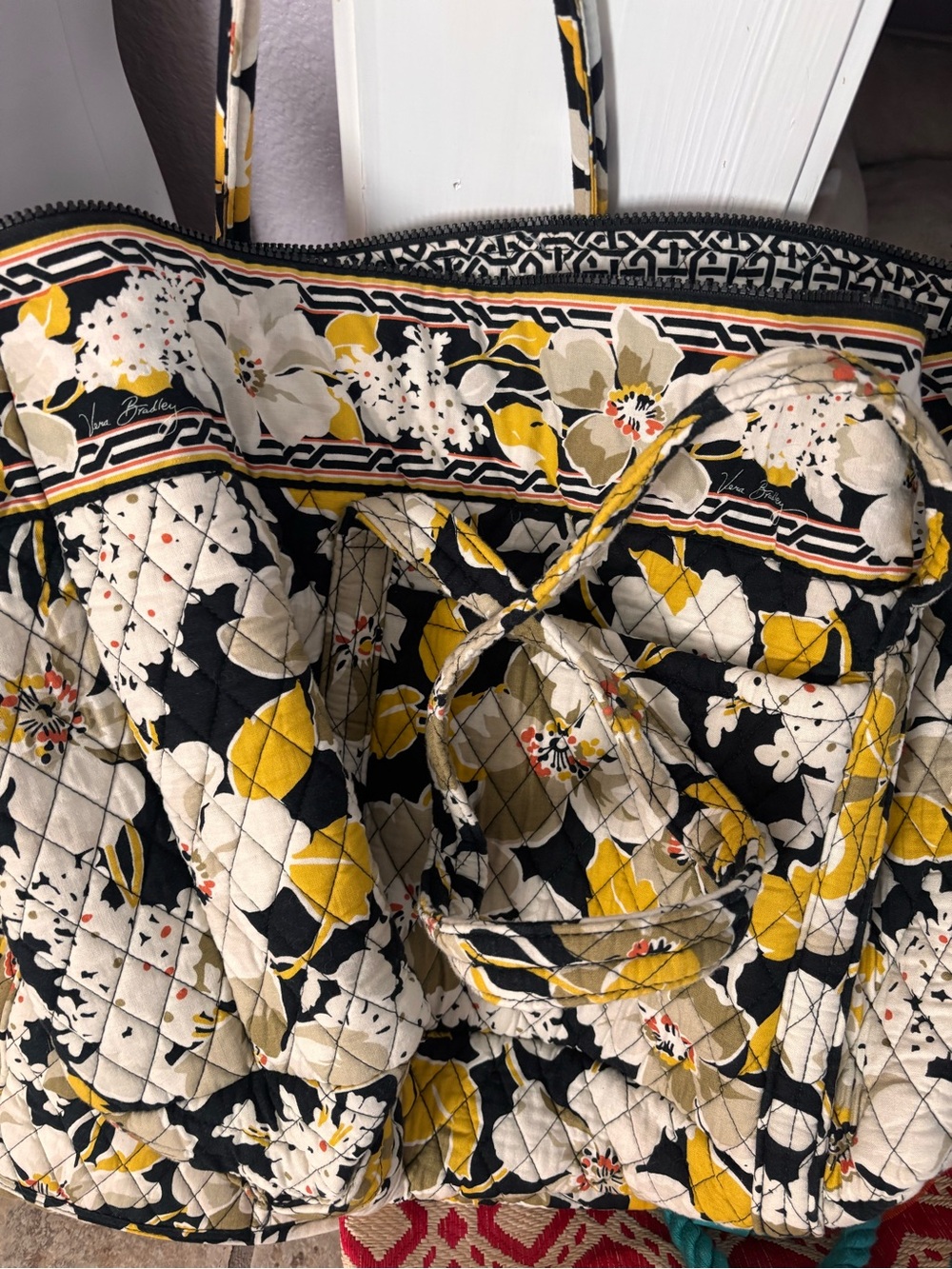 Vera Bradley Dogwood 3-Piece Travel Bag Set – Like New Retired Pattern